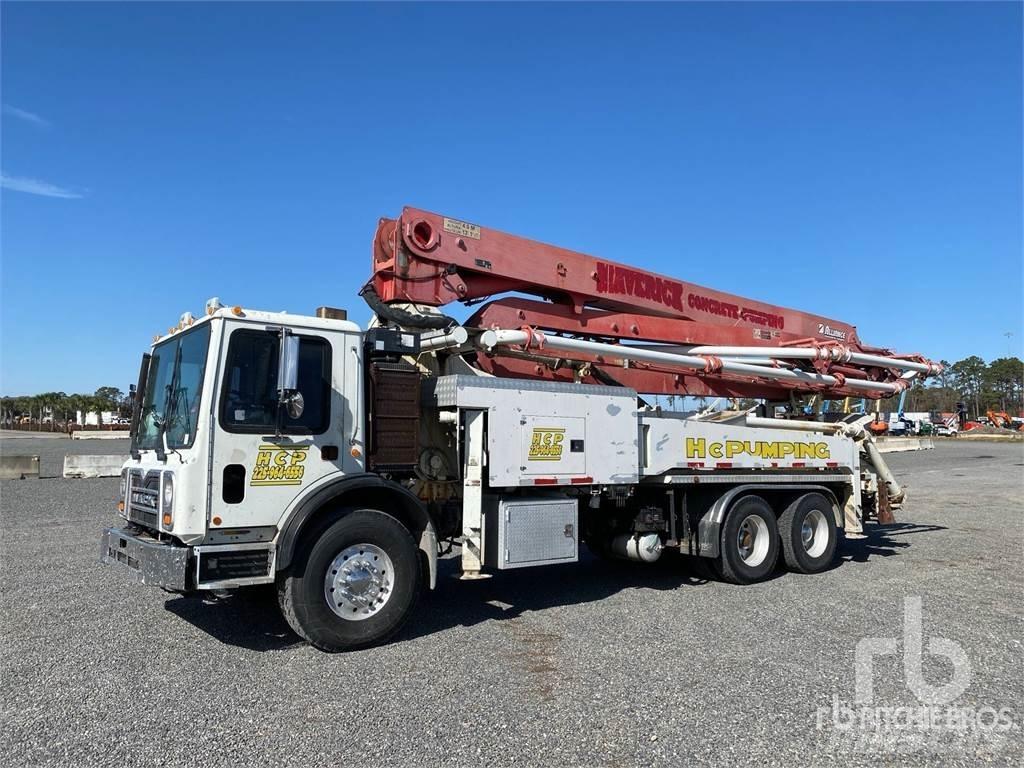 Mack MRU613 Betongbiler