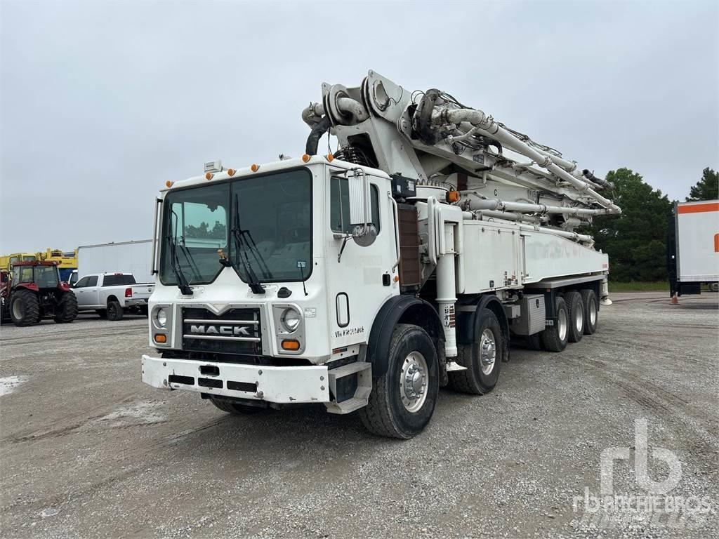 Mack MRU613 Betongbiler