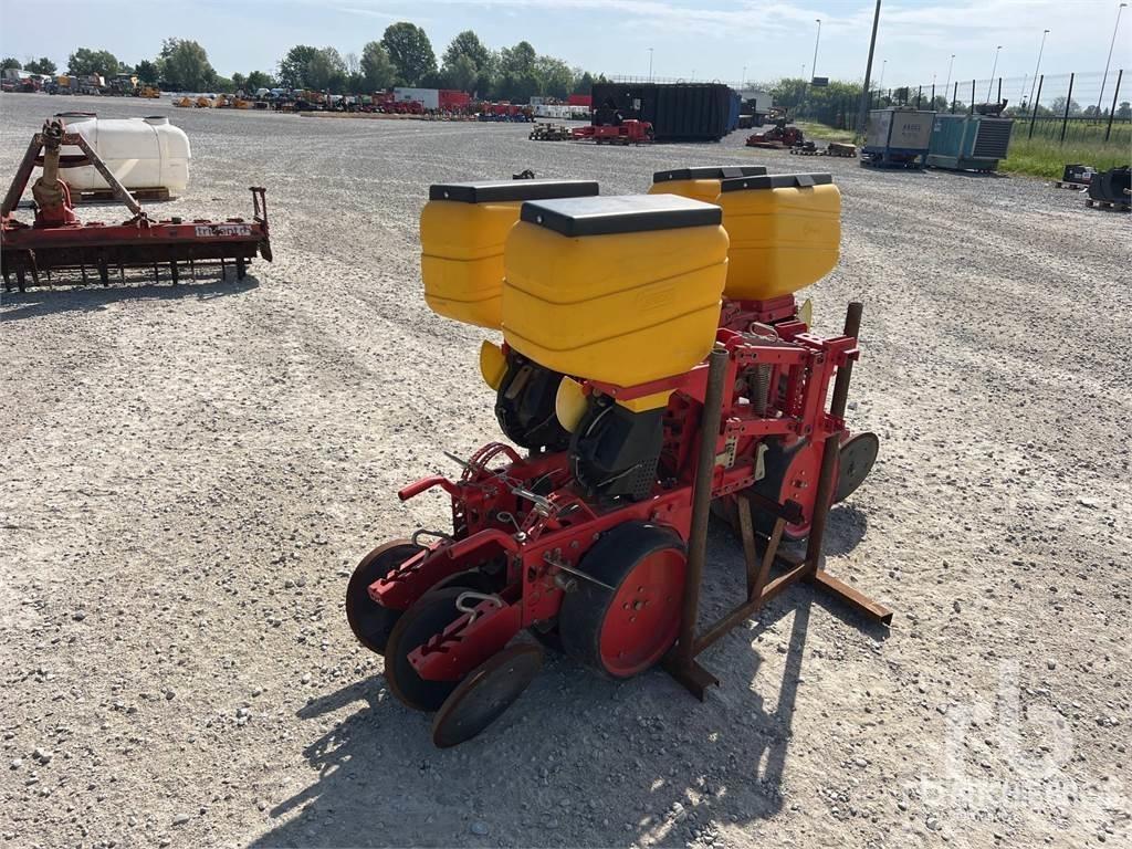 MaterMacc 8230 Sette- og Plantemaskiner