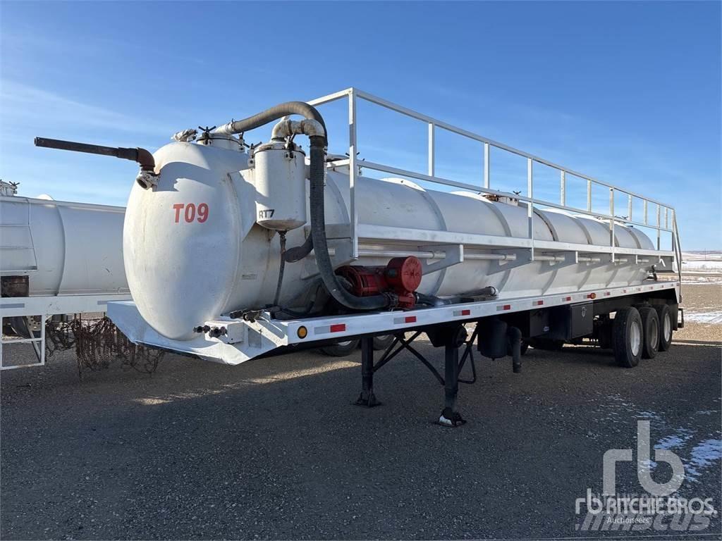  MENARD Tri/A Tanktrailere