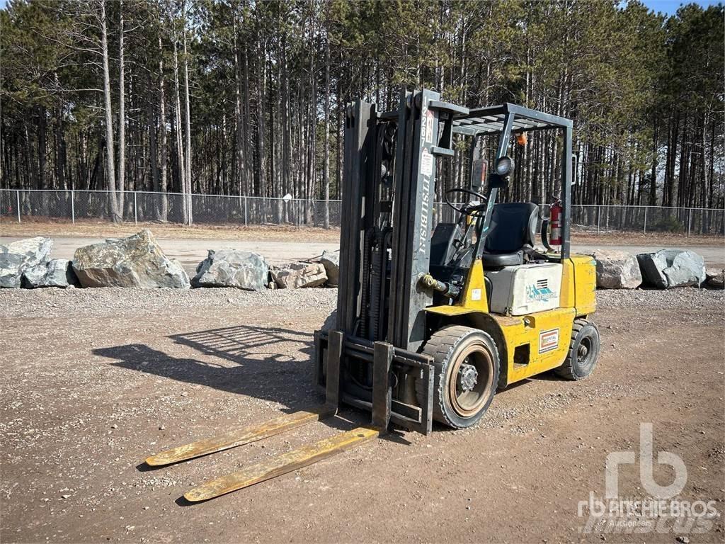Mitsubishi FG25 Diesel Trucker