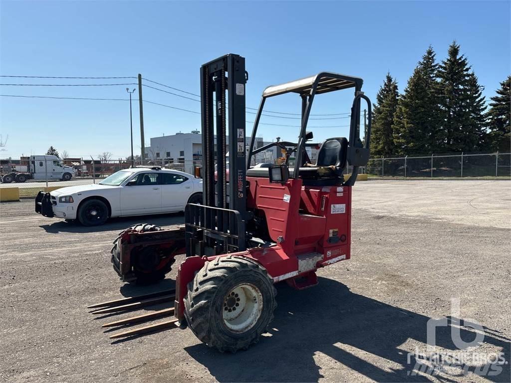 Moffett M55 Terrenggående gaffeltruck