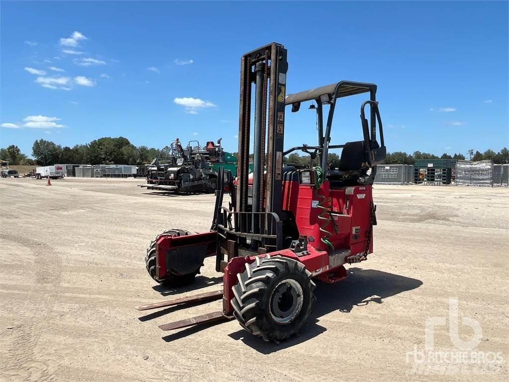 Moffett M55 Terrenggående gaffeltruck