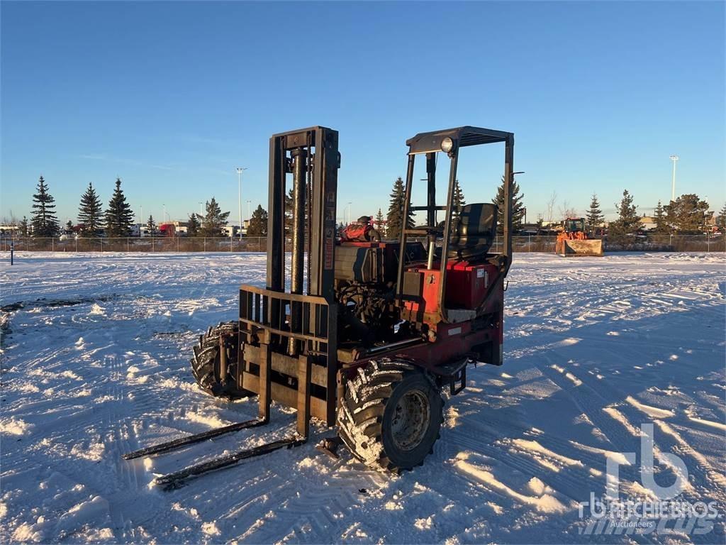 Moffett M5500 Terrenggående gaffeltruck