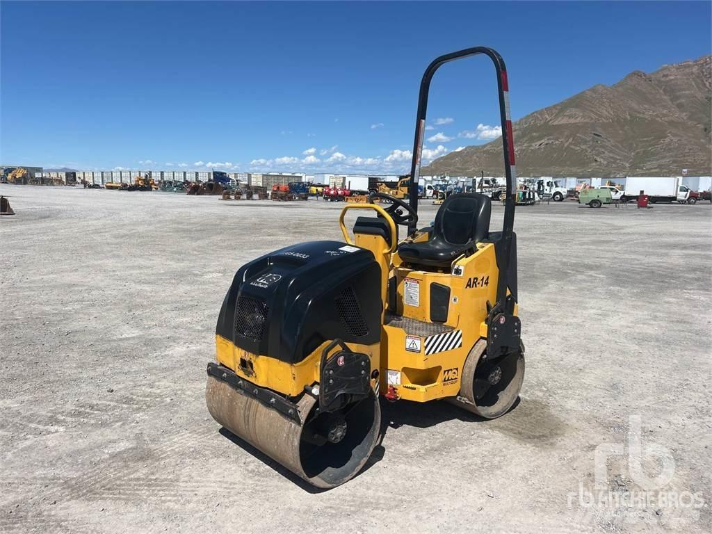 MultiQuip AR14H Tandem Valser