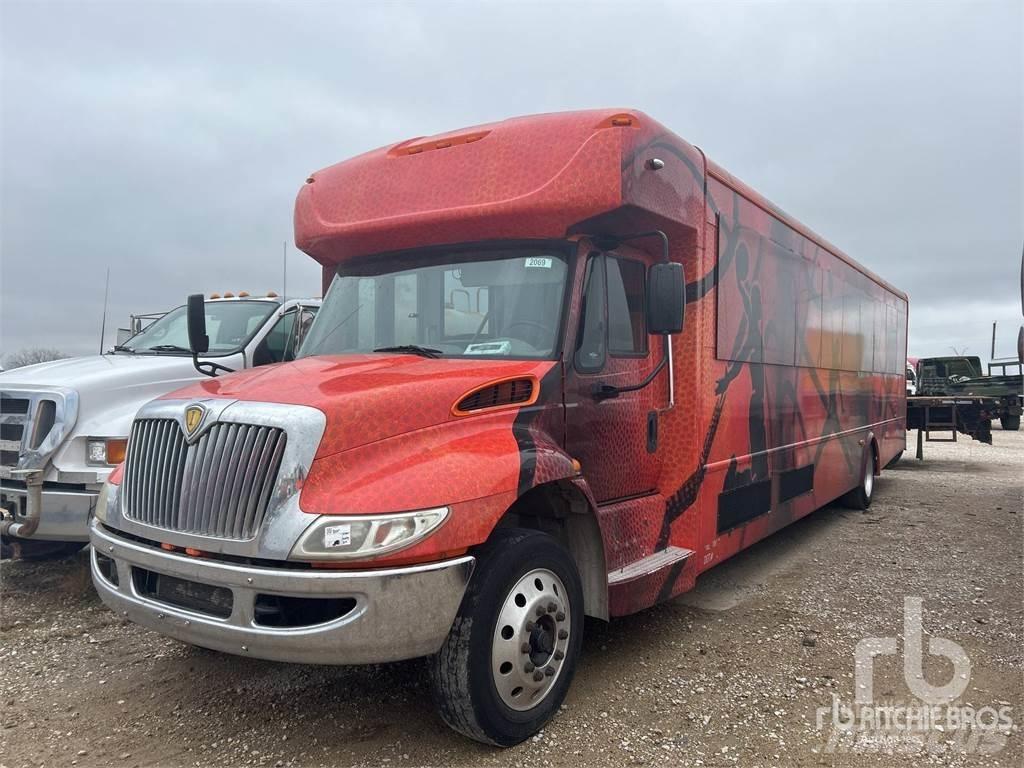 Navistar PC505 Intercity busser