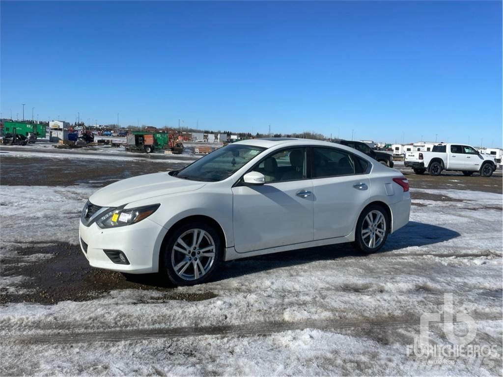 Nissan ALTIMA Personbiler