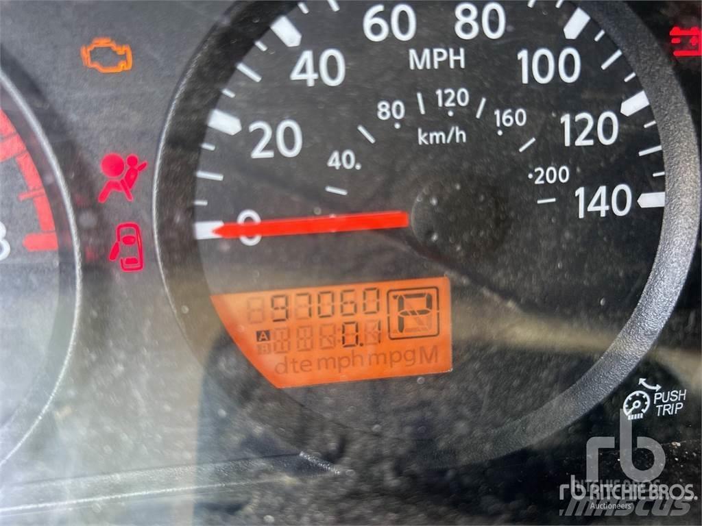 Nissan FRONTIER Pickup/planbiler