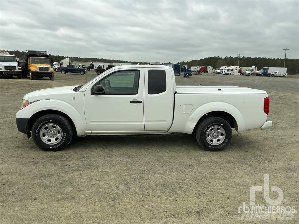 Nissan FRONTIER Pickup/planbiler