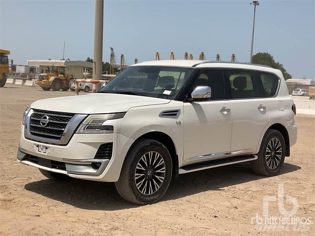 Nissan PATROL Pickup/planbiler