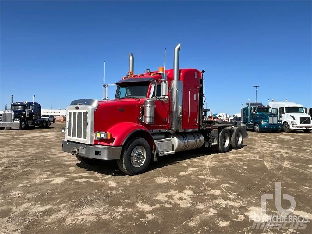 Peterbilt 367 Flatvogn med vinsj