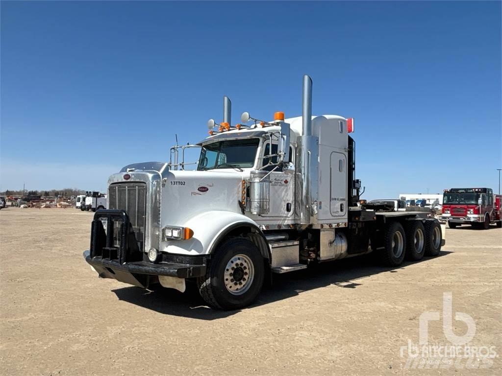 Peterbilt 367 Flatvogn med vinsj