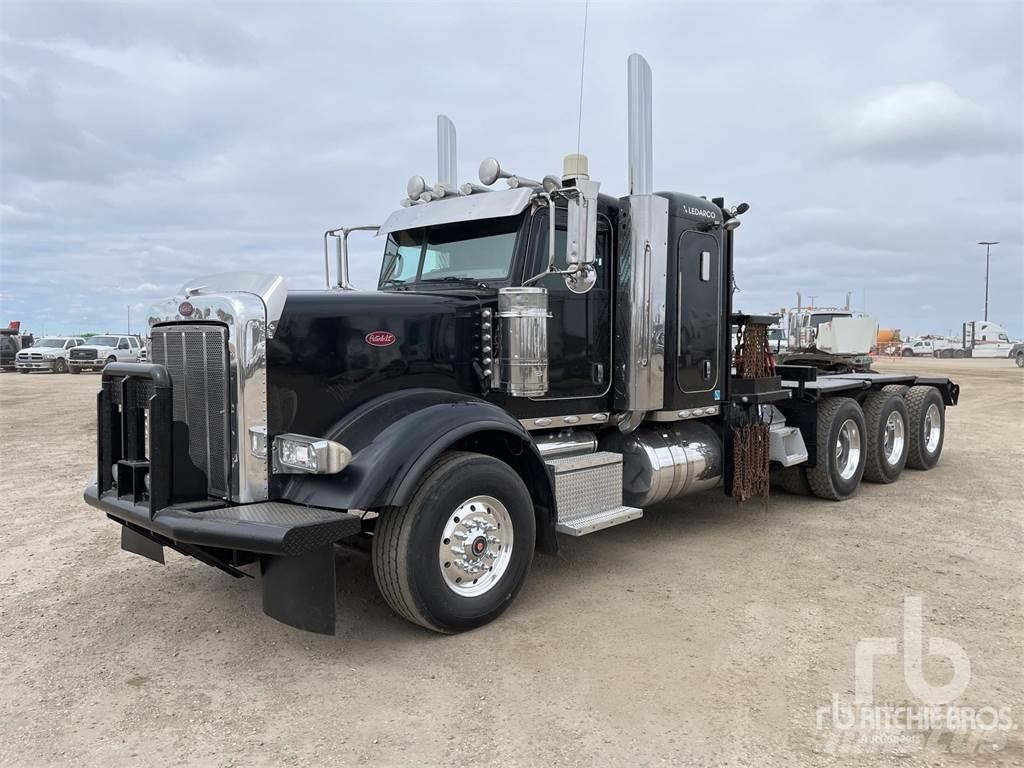 Peterbilt 367 Flatvogn med vinsj