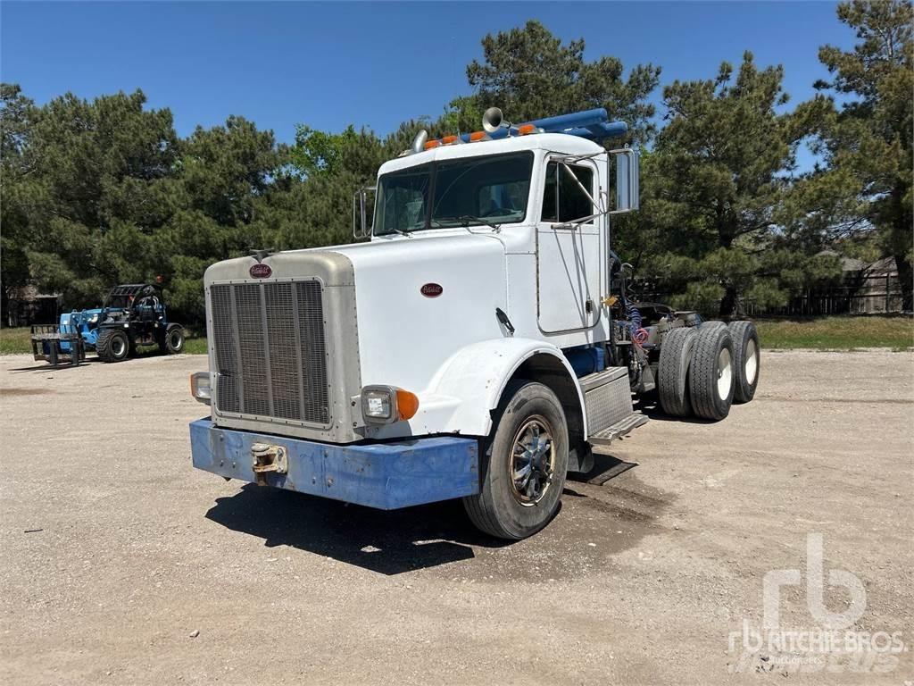 Peterbilt 378 Flatvogn med vinsj