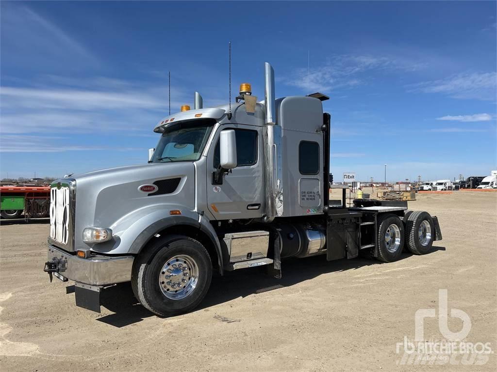 Peterbilt 567 Flatvogn med vinsj