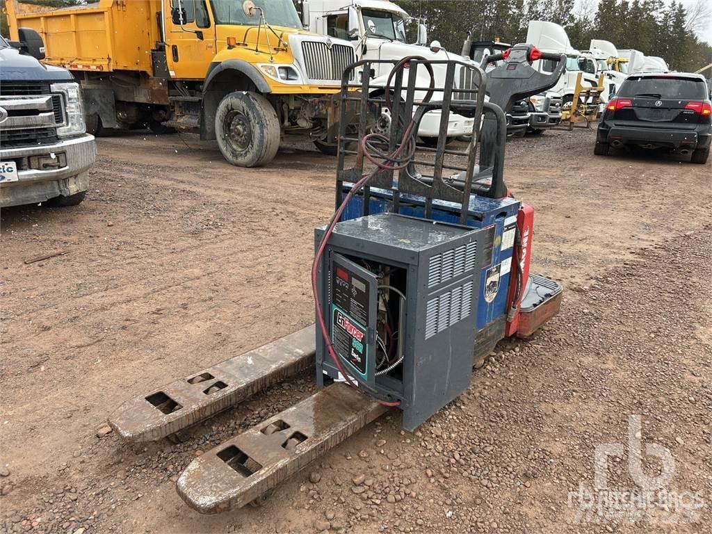 Raymond 8410 Pallereoler