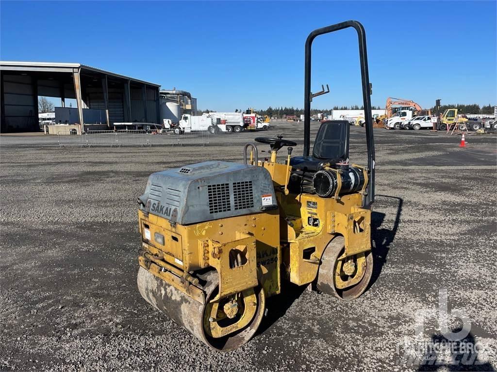 Sakai SW250 Tandem Valser