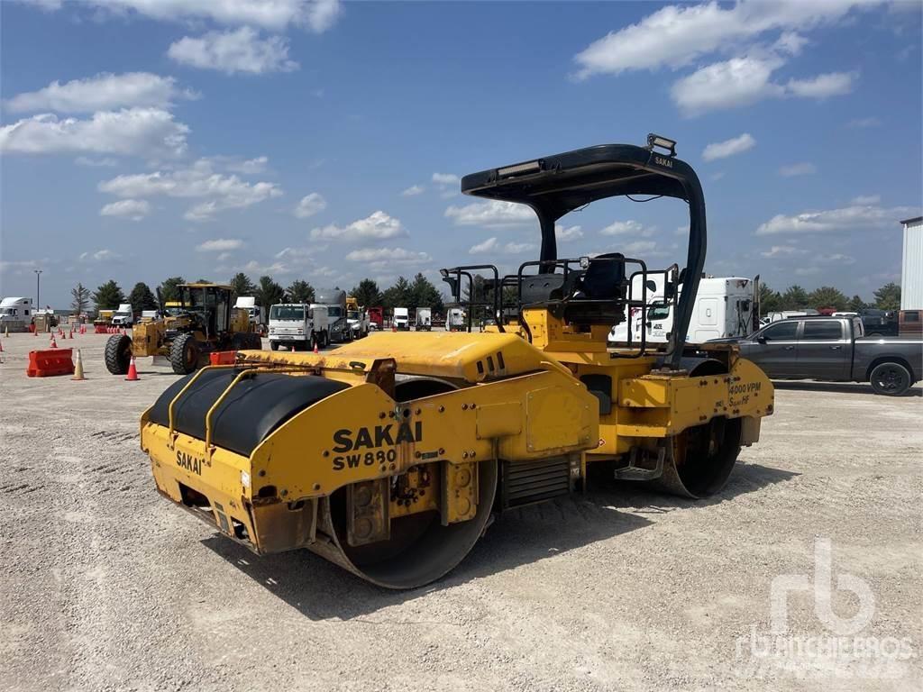 Sakai SW880 Tandem Valser