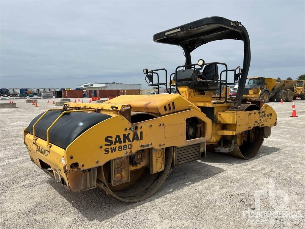 Sakai SW880 Tandem Valser
