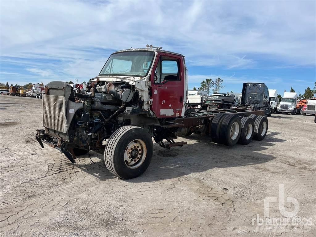 Sterling L9500 Chassis