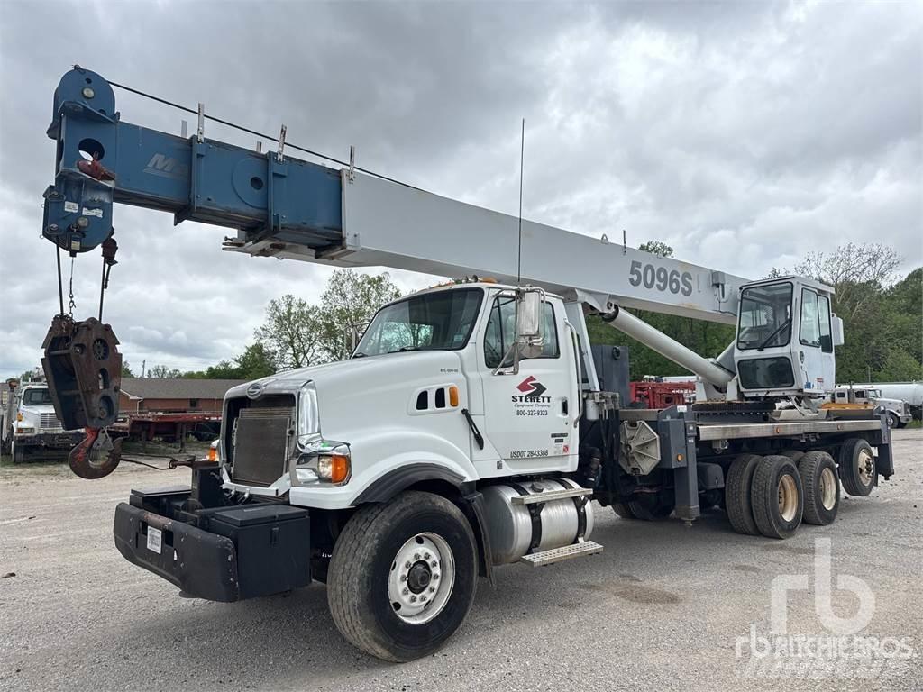 Sterling L9500 Kranbil