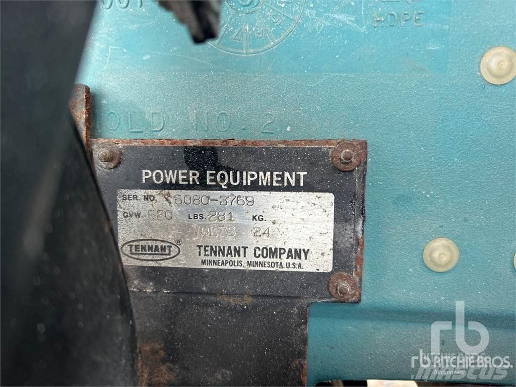 Tennant 6080 Feiemaskiner