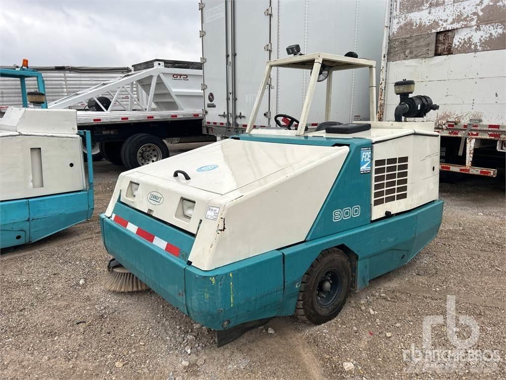 Tennant 800 Feiemaskiner