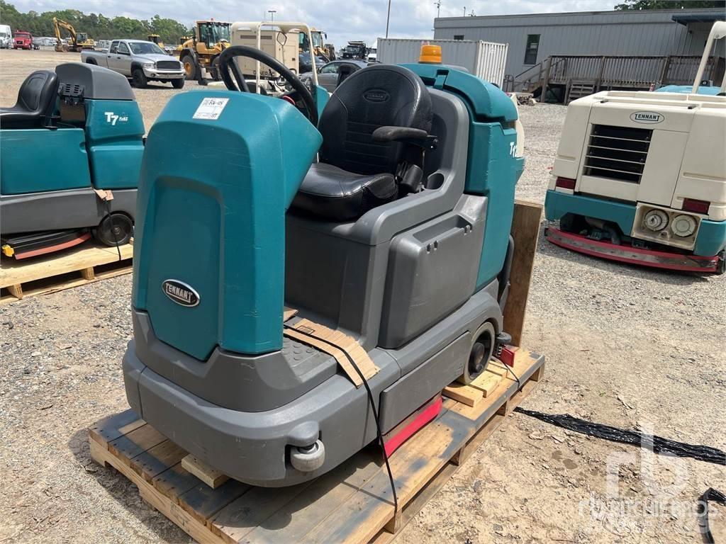 Tennant T12 Feiemaskiner