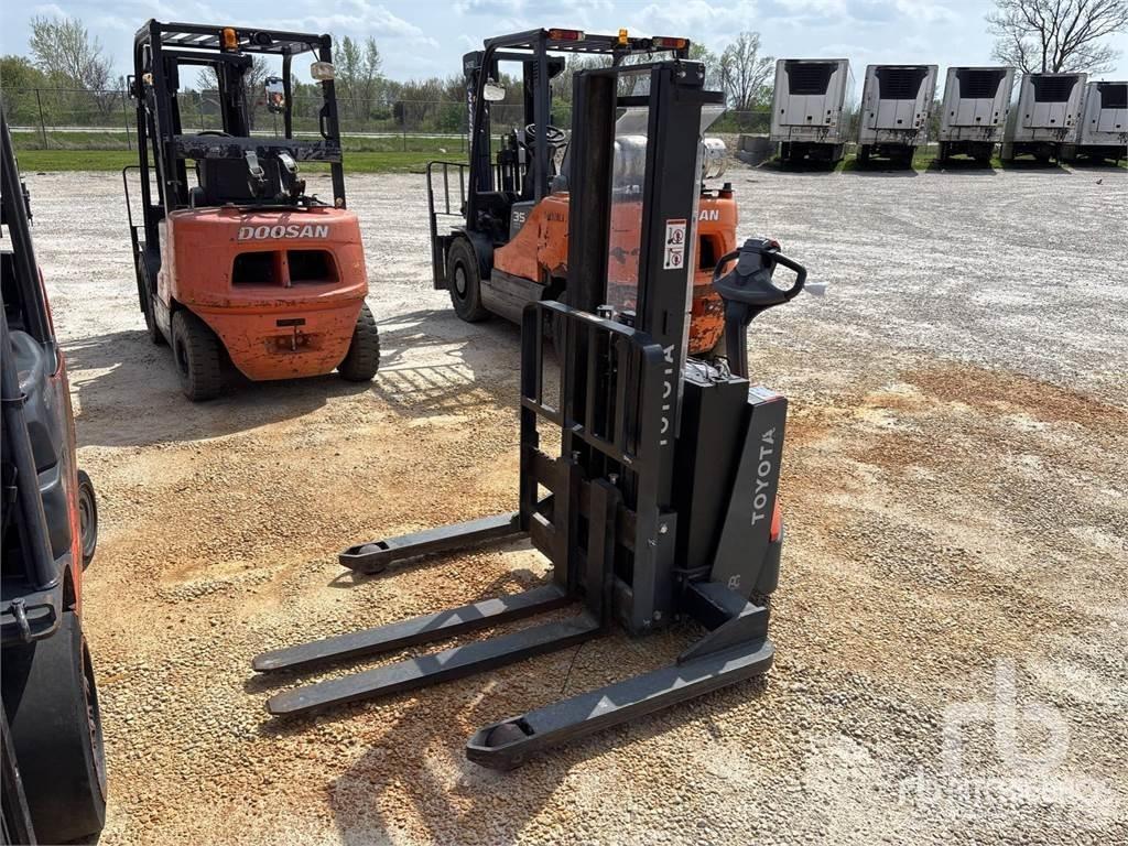 Toyota 8BWS13 Pallereoler