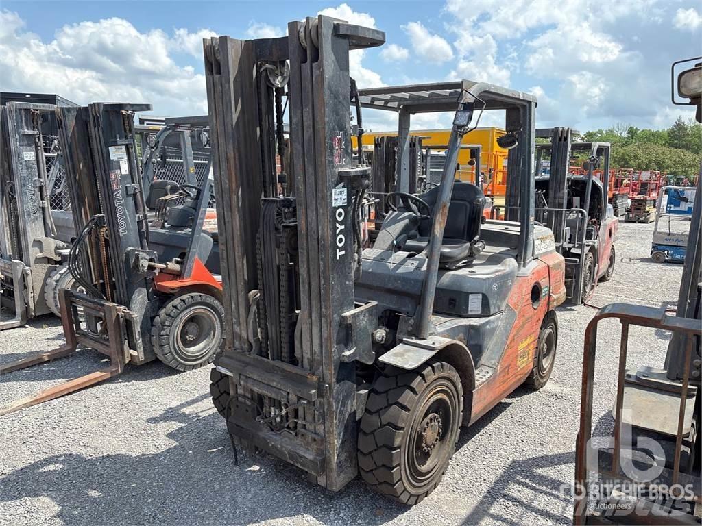 Toyota 8FD35U Diesel Trucker