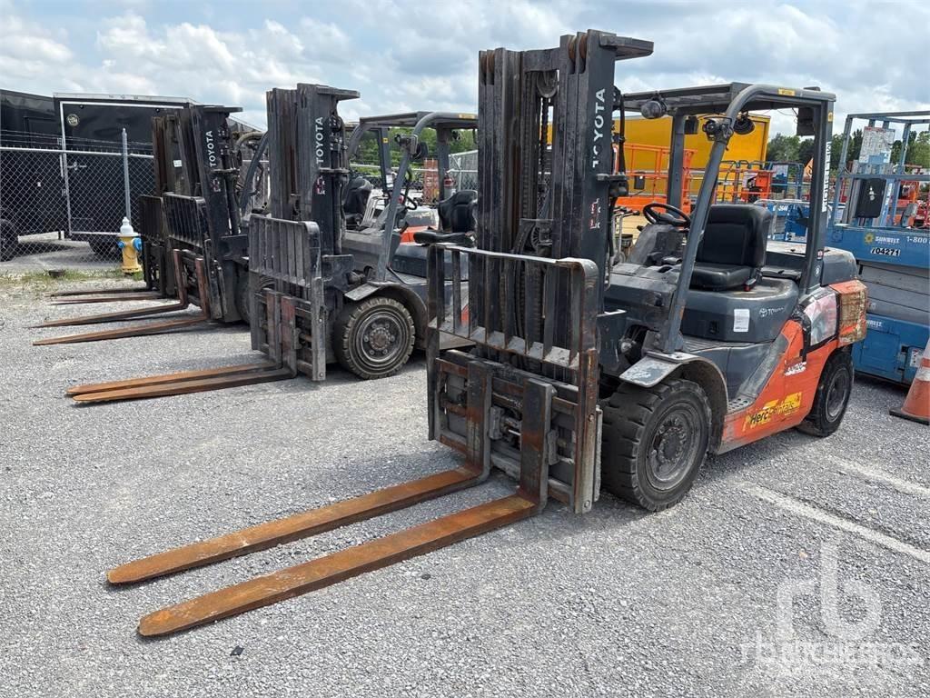 Toyota 8FD35U Diesel Trucker