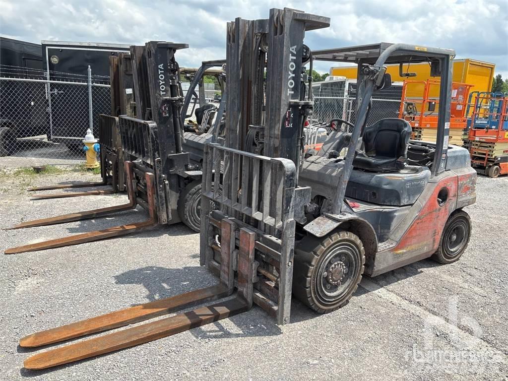 Toyota 8FD35U Diesel Trucker