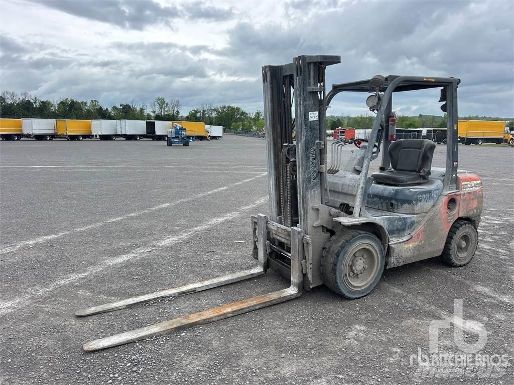 Toyota 8FDU30 Diesel Trucker