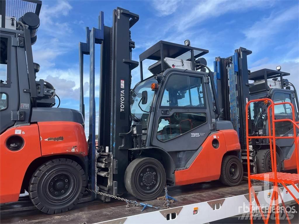 Toyota 8FG35N Diesel Trucker