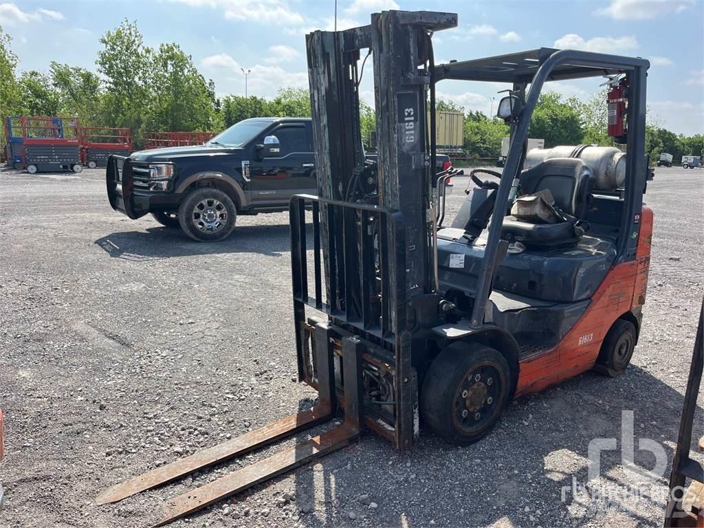 Toyota 8FGCU25 Diesel Trucker