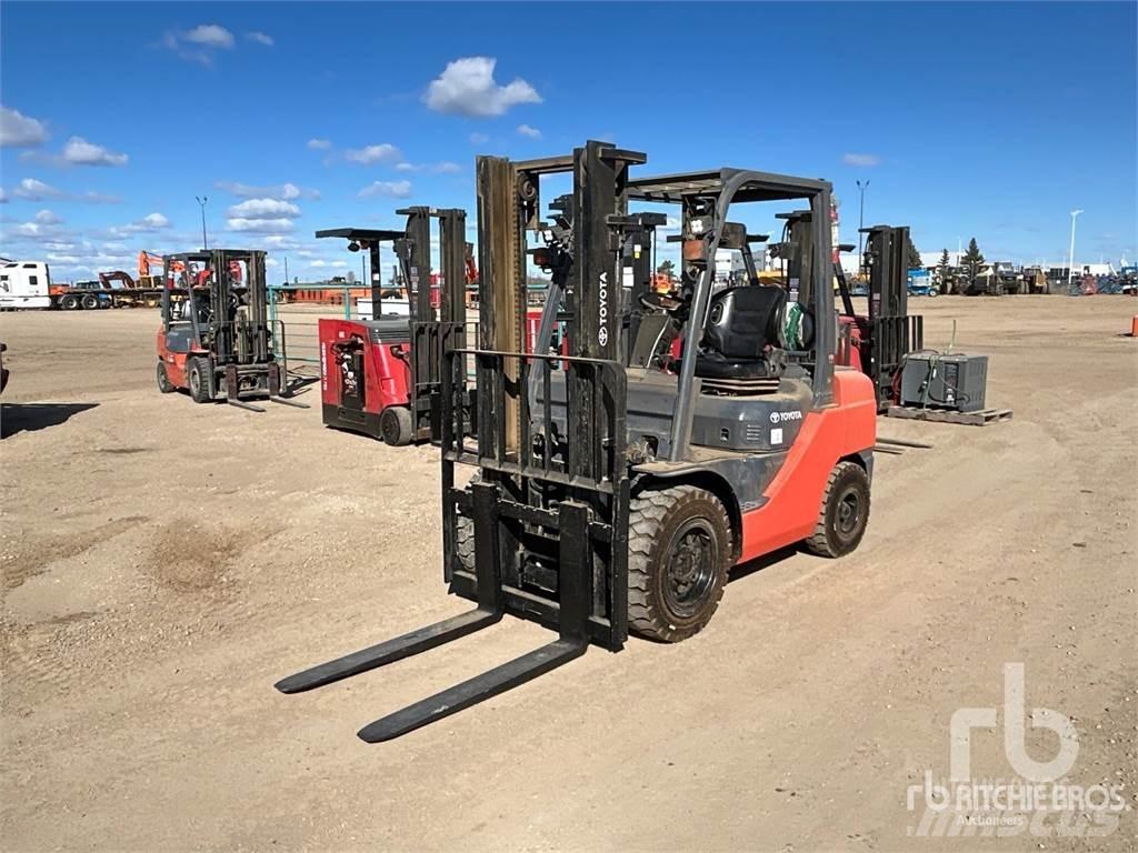 Toyota 8FGU32 Diesel Trucker