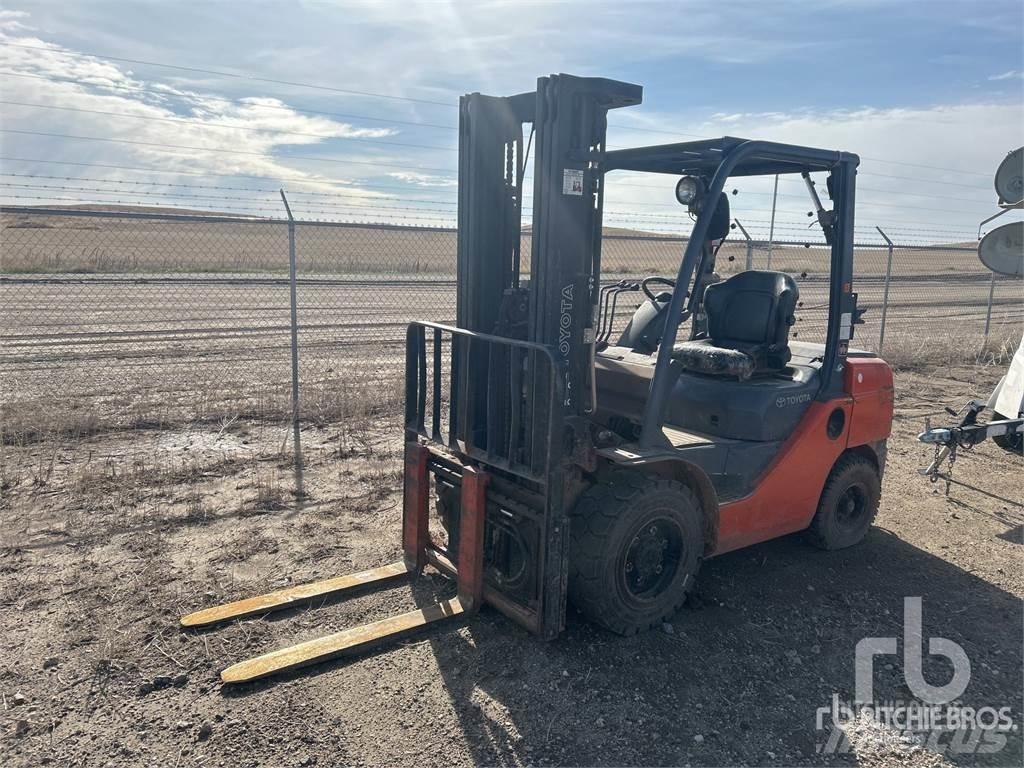 Toyota 8FGU32 Diesel Trucker