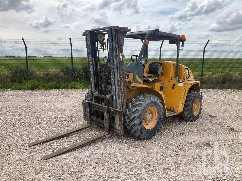 Uromac DTH2500D Terrenggående gaffeltruck
