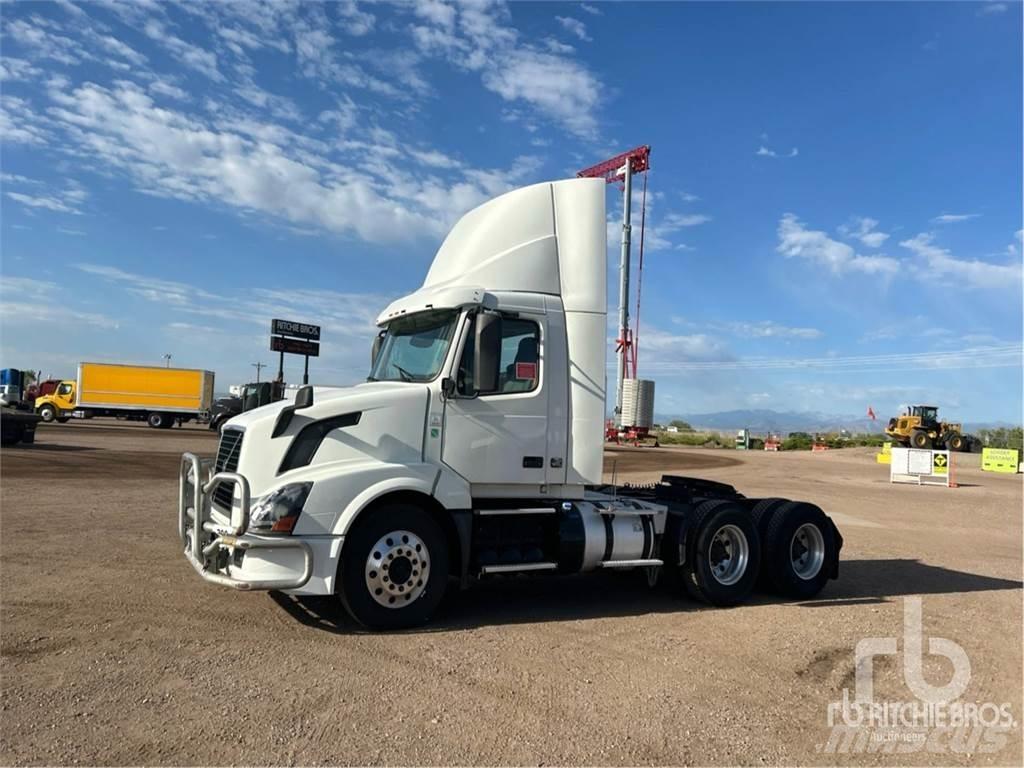Volvo VNL300 Trekkvogner