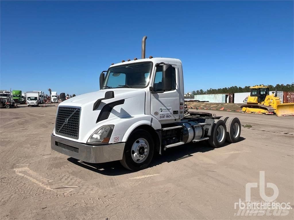 Volvo VNL300 Trekkvogner