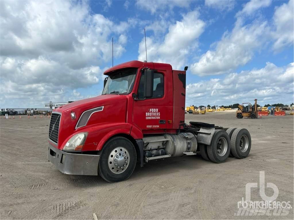 Volvo VNL300 Trekkvogner