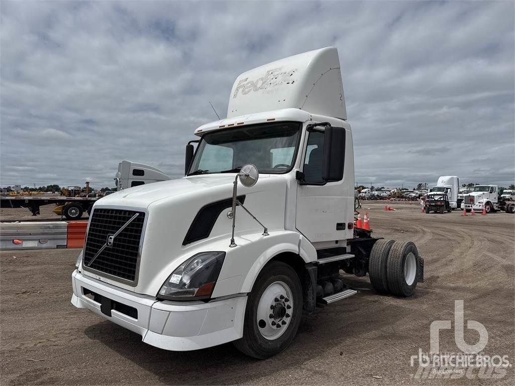 Volvo VNL300 Trekkvogner