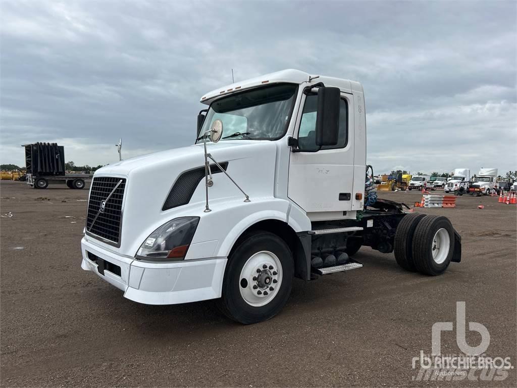 Volvo VNL300 Trekkvogner
