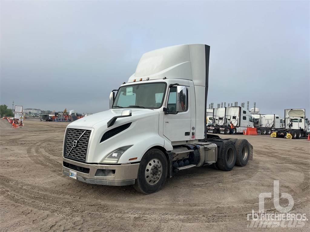 Volvo VNL300 Trekkvogner