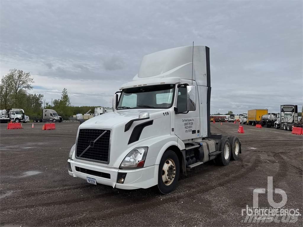 Volvo VNL300 Trekkvogner