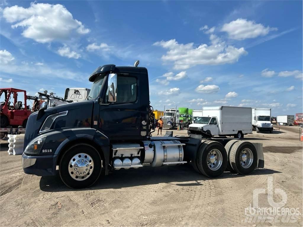 Volvo VNL300 Trekkvogner