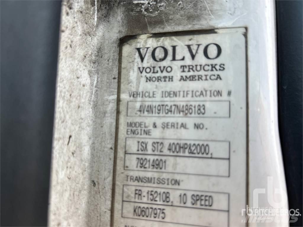 Volvo VNL42T Trekkvogner