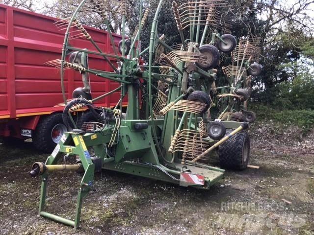Krone 1400+ Raker og høyvendere