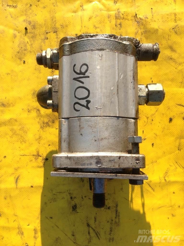 O&K 2460288L Hydraulikk