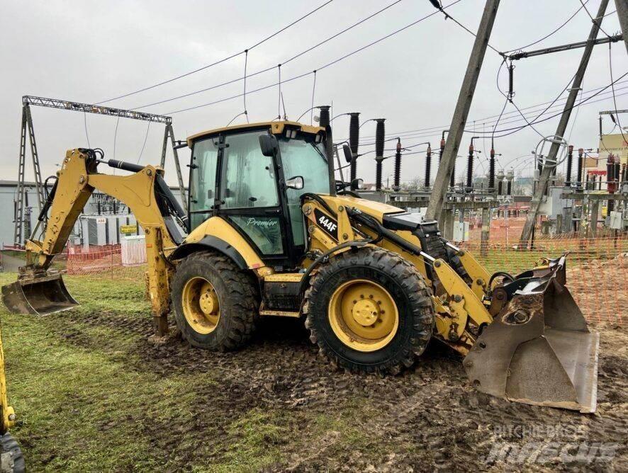 CAT 444F Traktorgravere